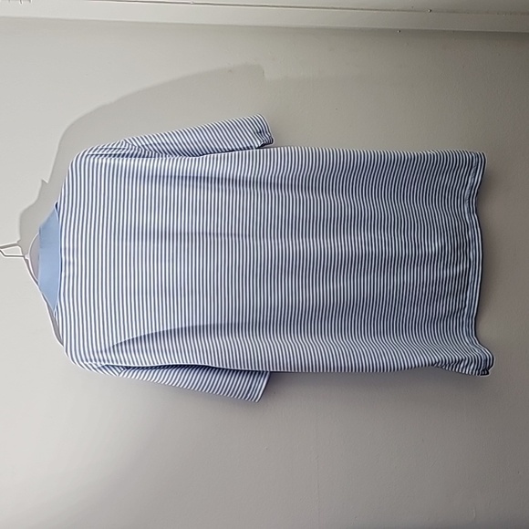 Peter Millar mens light blue and white striped golf shirt. Henley style size lg. - Picture 7 of 11